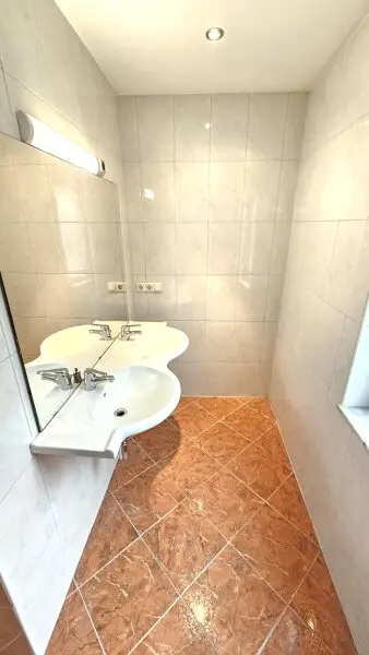 Bad - Wohnung - Seeboden - miete