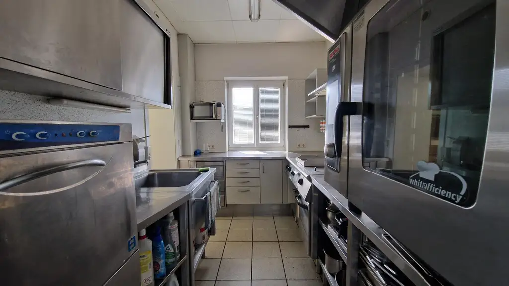 Voll ausgestatteter Gastronomiebetrieb im Gewerbepark Greinbach, keine Investitionsablöse!