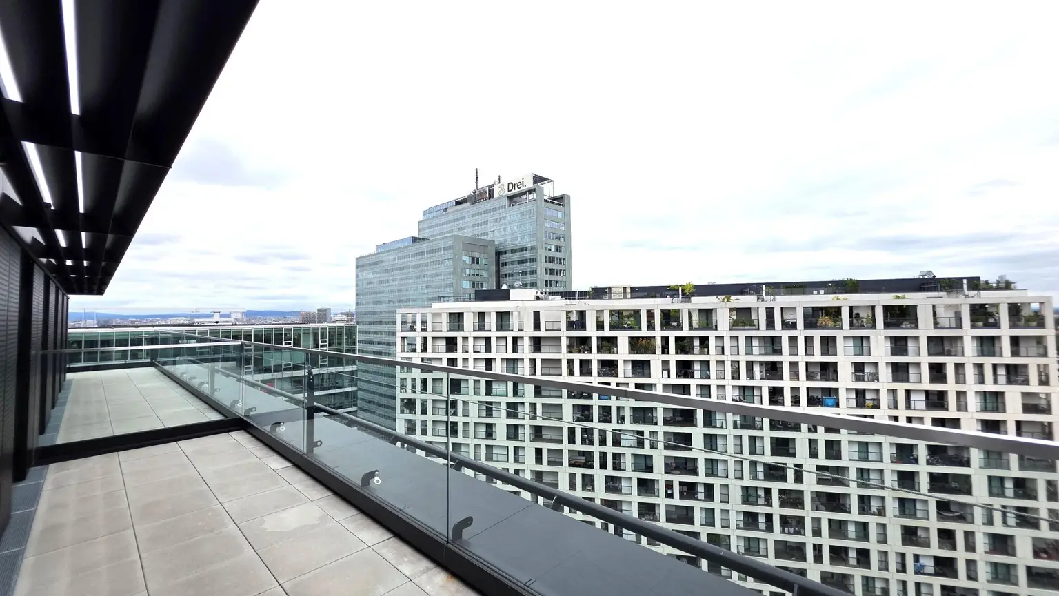 DC-FLATS: High-End-Apartment bei der UNO-City!! ERSTBEZUG!!