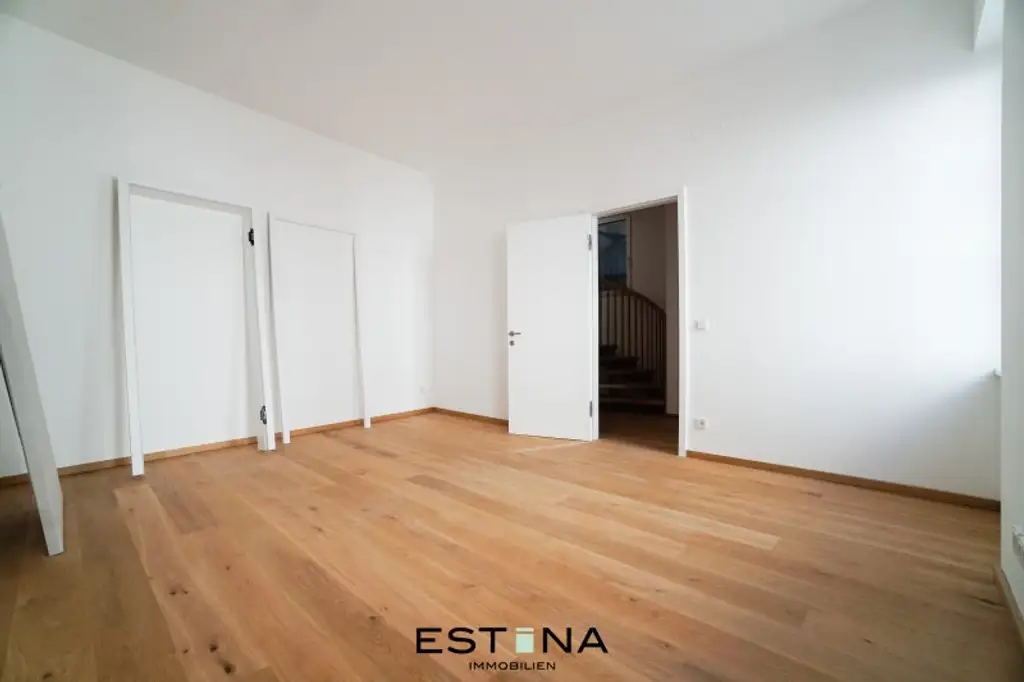 Lichtdurchflutete Dachgeschoss-Maisonette mit großzügiger Dachterrasse - Nahe U4 Pilgramgasse