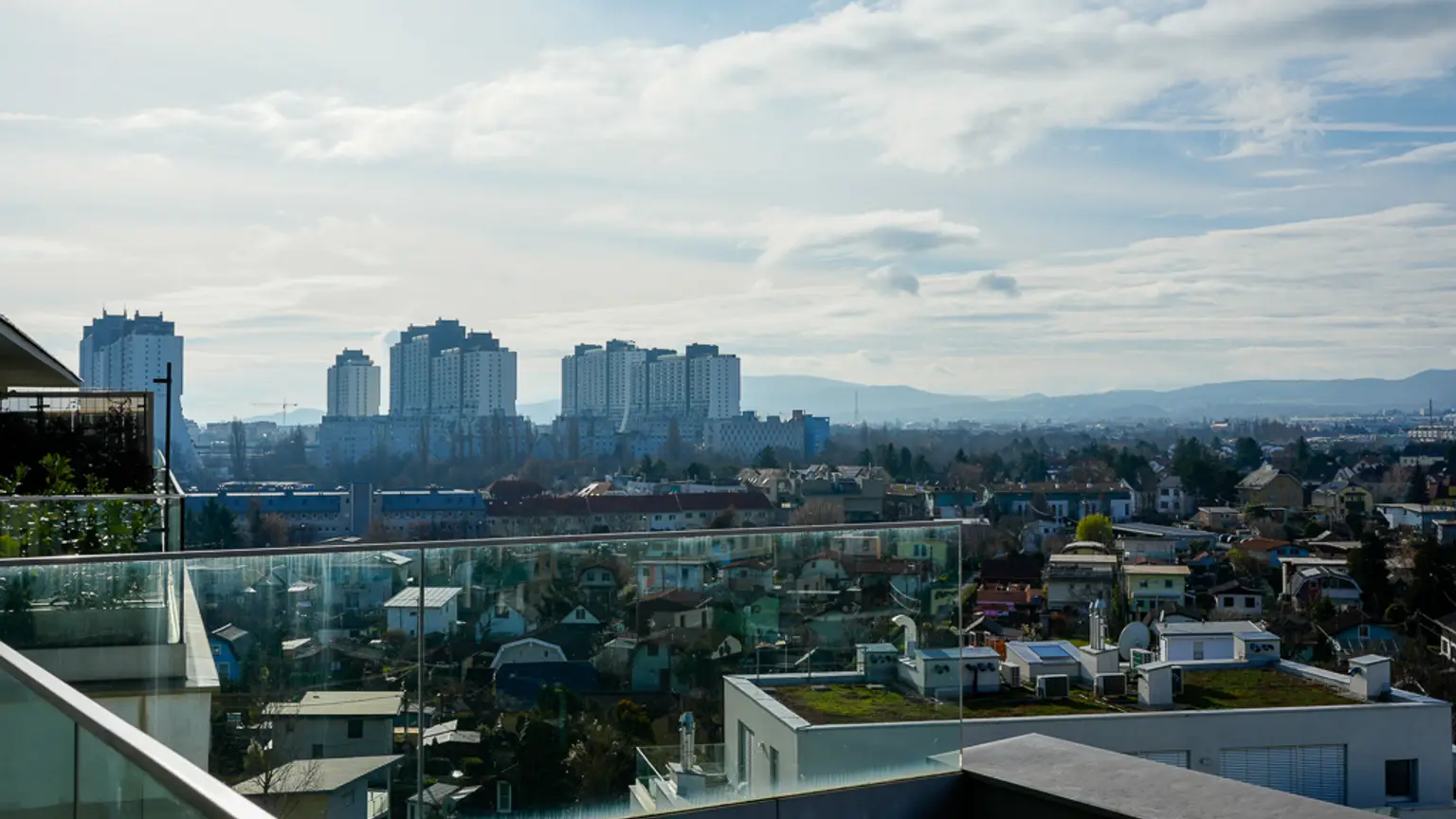 Exklusive 3-Zimmer-Wohnung mit Loggia, Garage & Top-Infrastruktur im 12. Bezirk