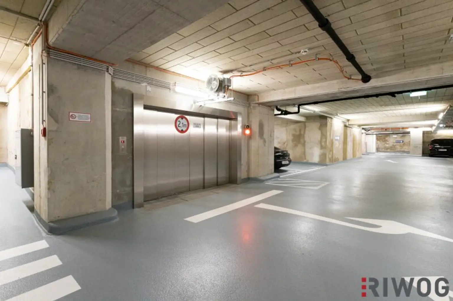 LUXUS-ALTBAUWOHNUNG am Börseplatz 1, 1010 Wien