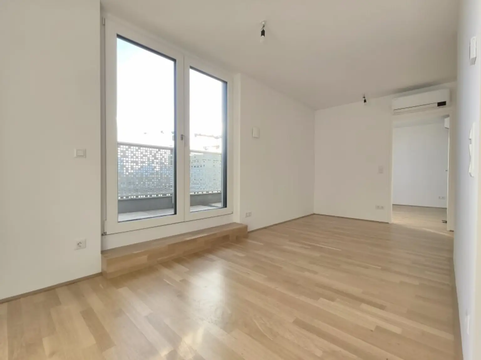 Exklusive 2-Zimmer-Dachgeschosswohnung mit Süd/West-Terrasse – Erstbezug in Toplage Nahe U1 Kagran, Donau Zentrum & Alter Donau