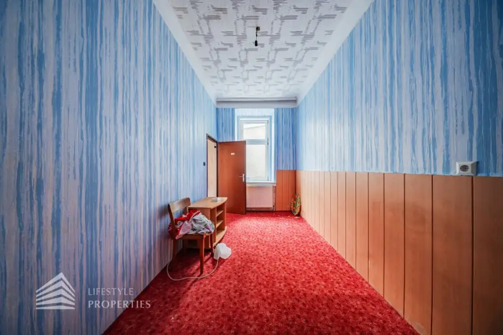 Sanierungsbedürftige Altbauwohnung, Nähe Meiselmarkt