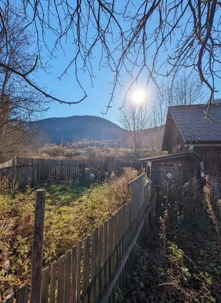 MEHRPARTEIENHAUS IN NEUBERG - BAURECHTSANGEBOT