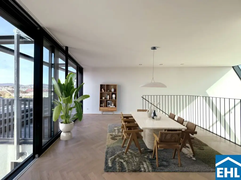Spektakuläre Dachgeschoßmaisonette mit Terrassentraum und Blick auf die Canisiuskirche