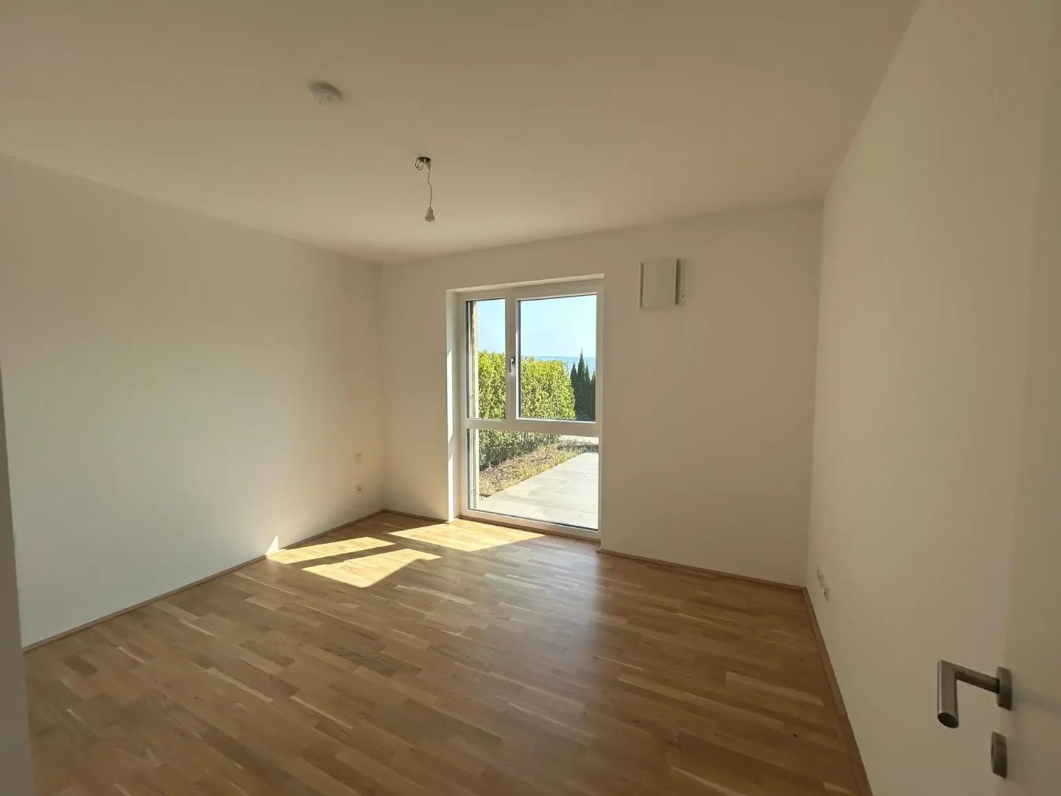 Panoramawohnen Dietach | Traumhafte teilmöblierte 2-Zimmer-Mietwohnung mit Alpenblick – Ihre Oase der Ruhe!