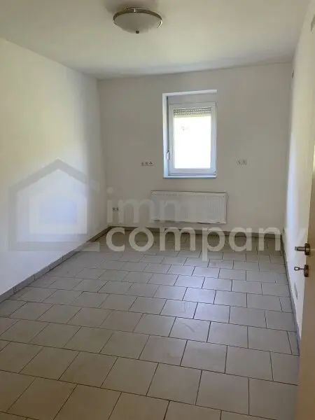 Ursprünglicher Dreiseithof in ruhiger Lage in Jennersdorf