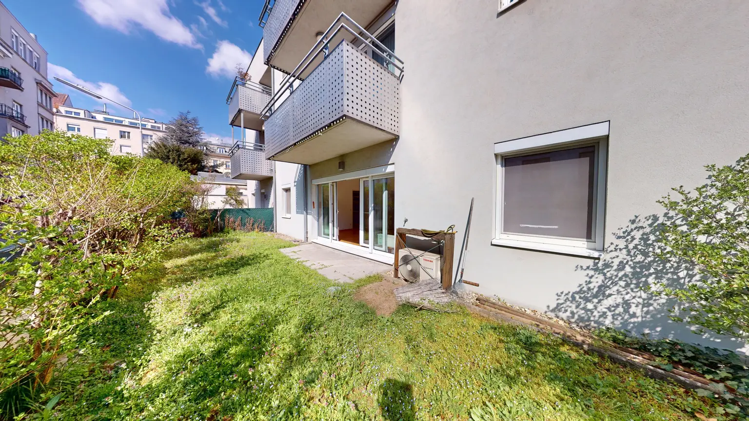 Döblinger Hauptstraße I Gartenwohnung mit Garage und Pool