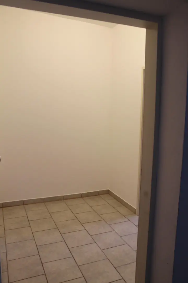 "helle Wohnung mit großer Terrasse!"