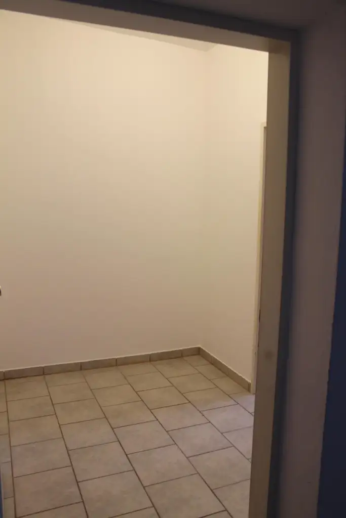 "helle Wohnung mit großer Terrasse!"