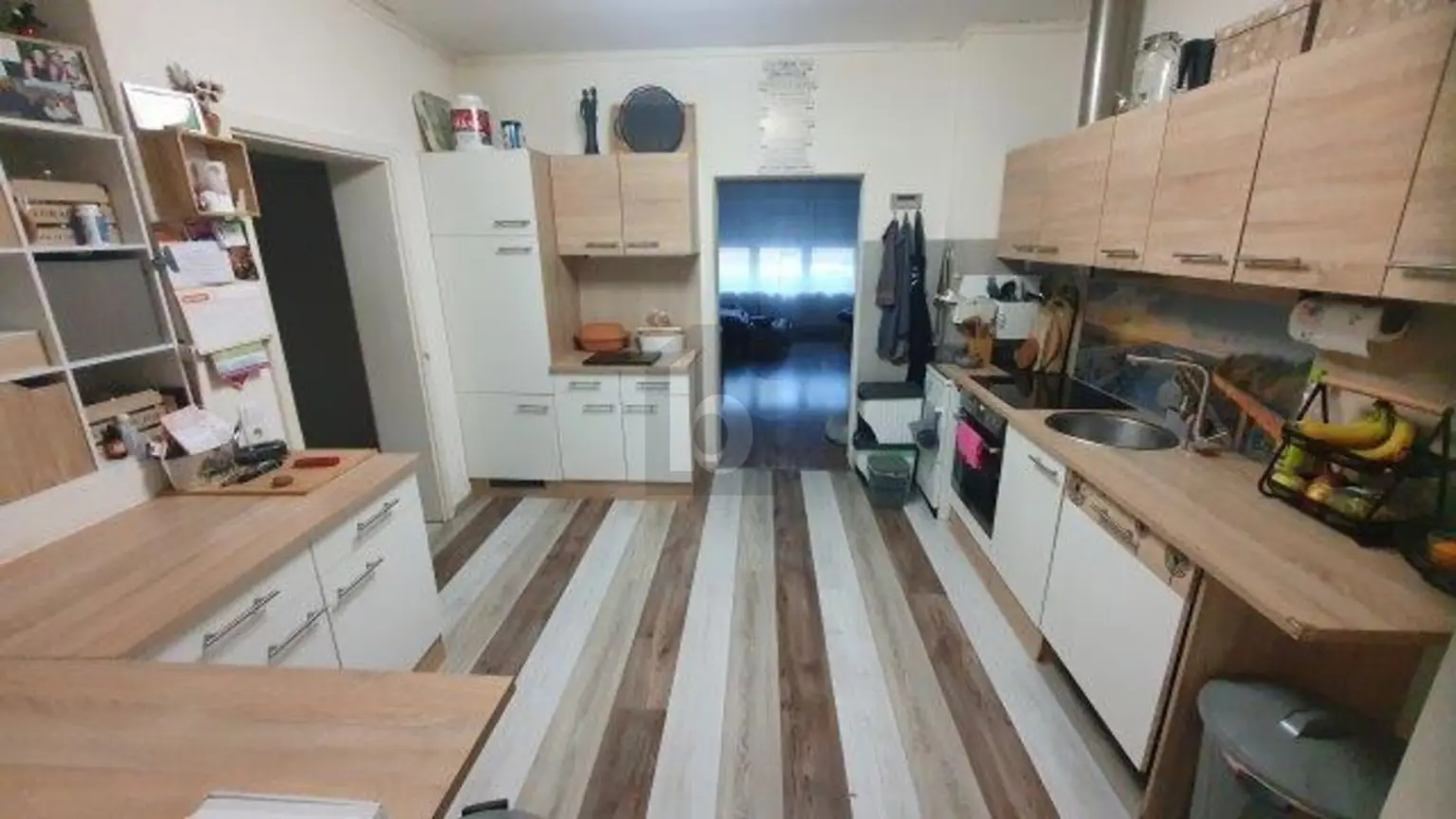 TEILSANIERT MIT GROSSEM SONNIGEN GARTEN U. STADL - 2 ZUFAHRTEN