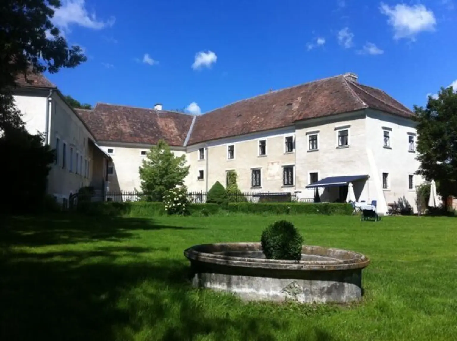 Herrschaftlicher Dreikanthof im Weinviertel