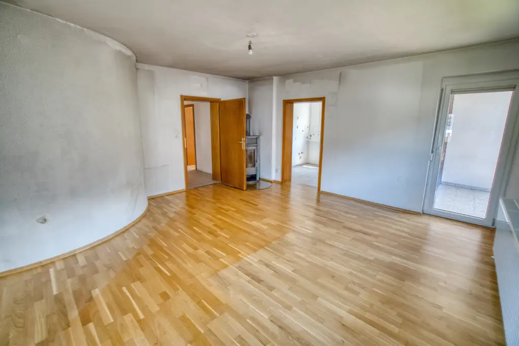 Neuer Preis - Ruhig gelegenes Haus mit zwei separaten Wohnungen