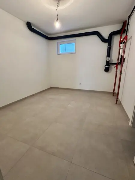 Großzügige Doppelhaushälfte - 5 Zimmer - 2 Bäder - Alte Donau - U1 - U2 - Provisionsfrei für den Käufer!