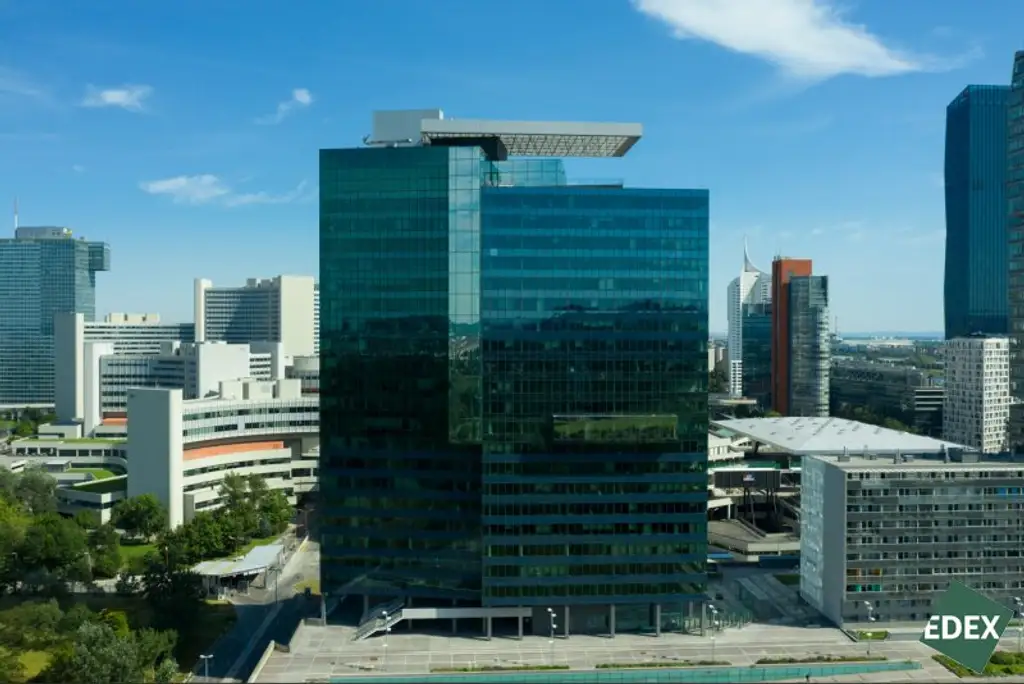 Hochwertige Flächen im Saturn Tower