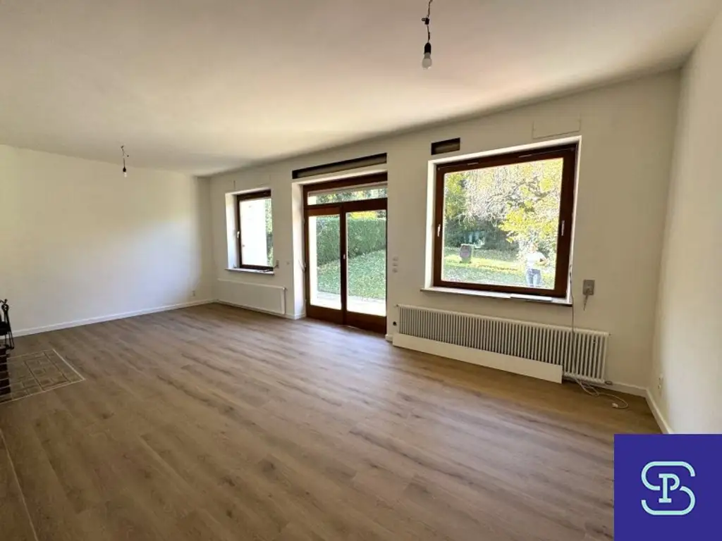 Provisionsfrei: Renoviertes 160m² EFH + 80m² Keller und wunderschönem Garten in Top-Grünlage - 1130 Wien
