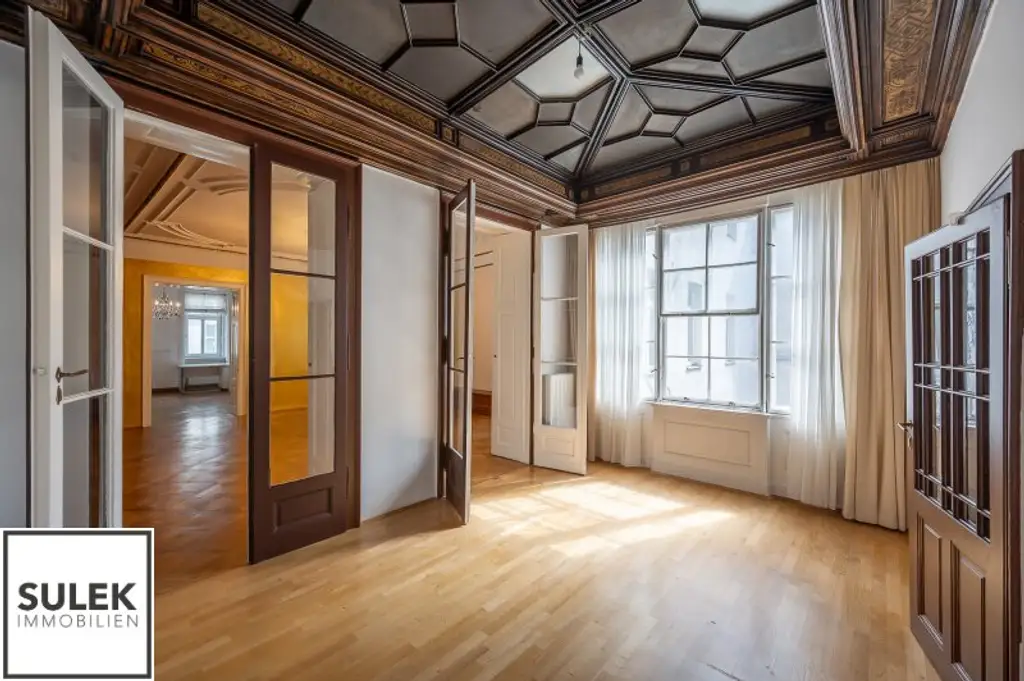Rarität in der Wehrgasse: großzügige, sanierte Altbauwohnung mit Terrasse ab 01/26 unbefristet mieten!