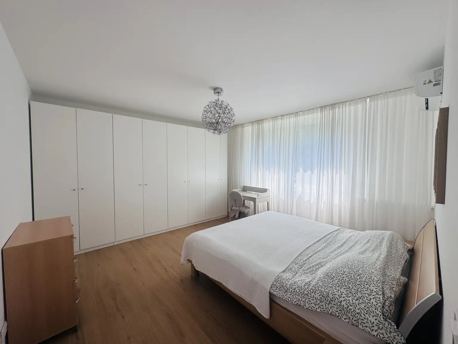 Helle 2-Zimmer-Neubauwohnung mit Terrasse & Parkplatz in ruhiger Grünlage