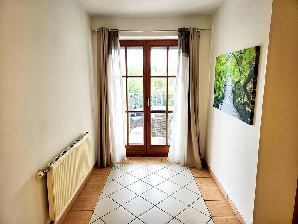 Attraktives Einfamilienhaus mit drei Wohneinheiten im Dachgeschoss – Wohnen & Vermieten unter einem Dach in Ardagger