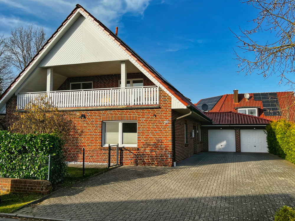 Platz, Potenzial & PV-Anlage! Vermietetes Einfamilienhaus mit Einliegerwohnung!