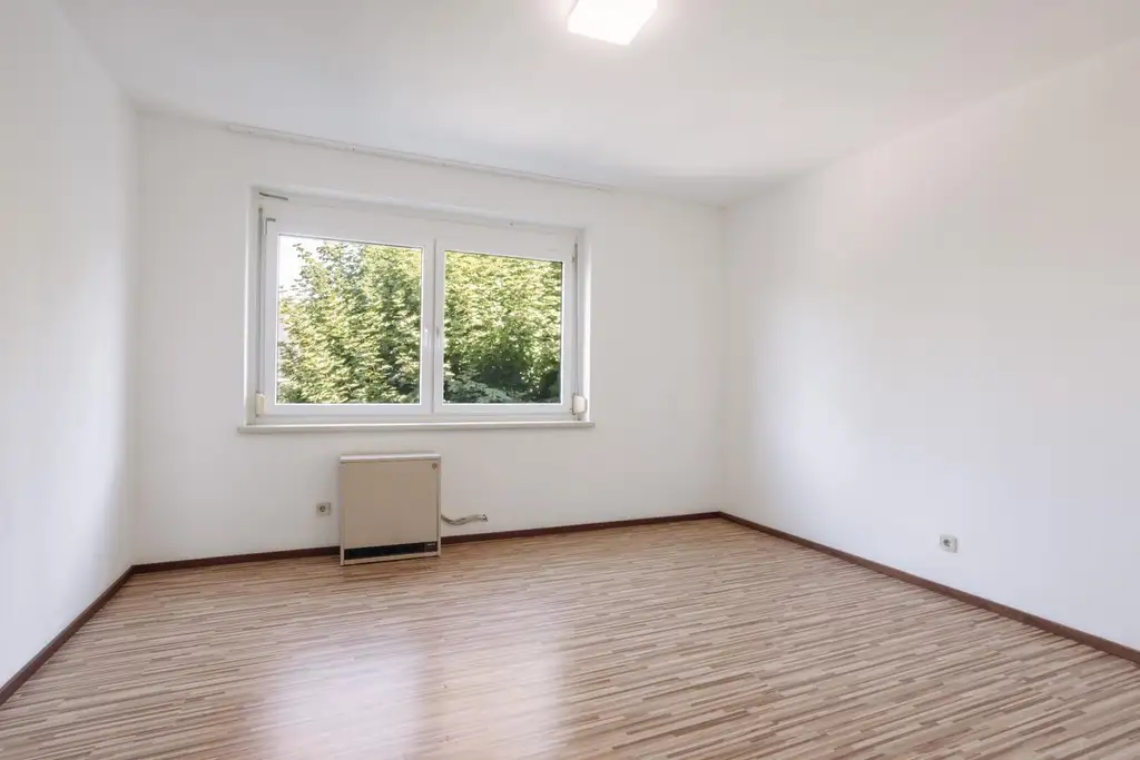 8435: Eigentumswohnung mit viel Licht am Stadtrand von Leibnitz