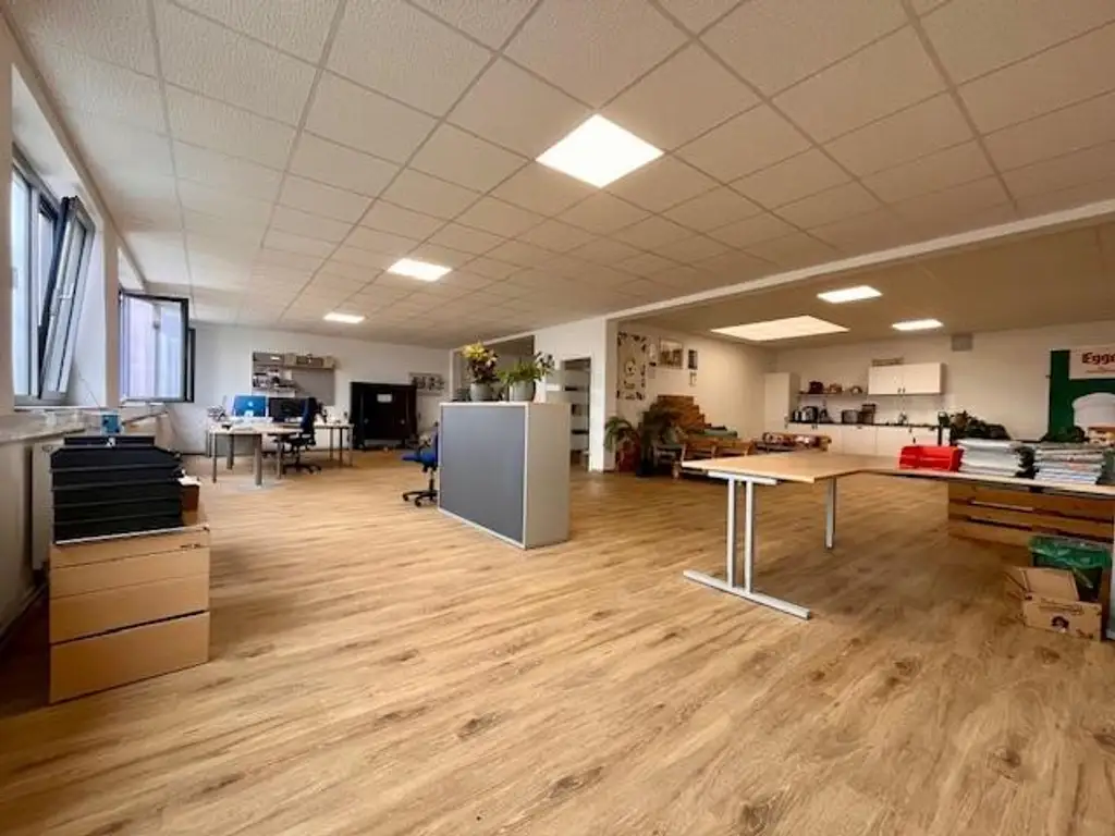 Neu sanierte Büroflächen (~16 m² bis ~345 m²) in der ehem. Kopal-Kaserne zu vermieten
