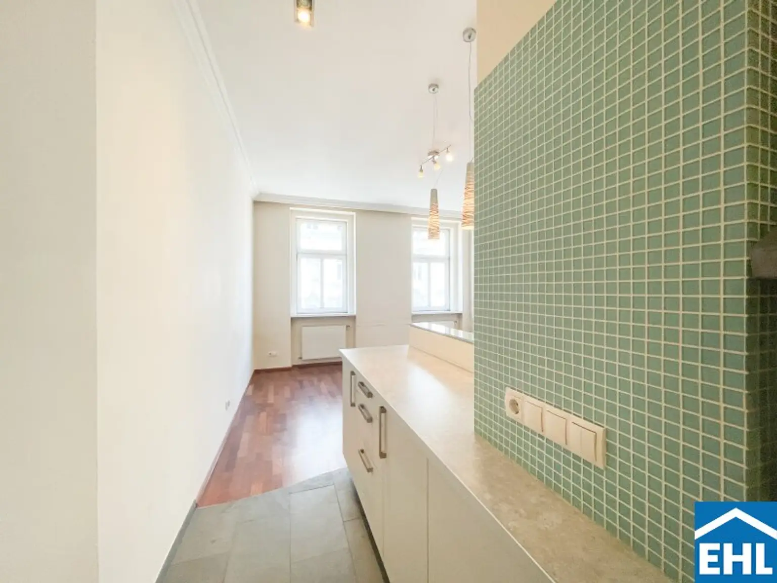 Nähe U4 Pilgramgasse: 2 Zimmerwohnung in schön saniertem Altbau