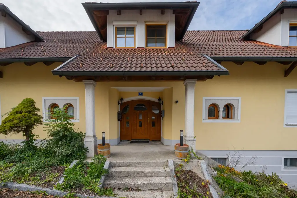 „Anleger-Hit“ Wohnhaus mit 3 Wohnungen und Garten!