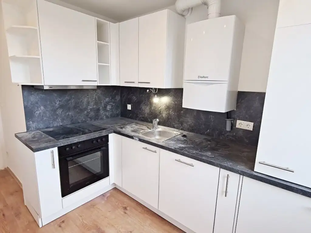 WALDMÜLLERGASSE, ERSTBEZUG, 40 m2 Neubau mit Balkon, 1 Zimmer, Küche, Duschbad, Parketten, Augarten-Nähe