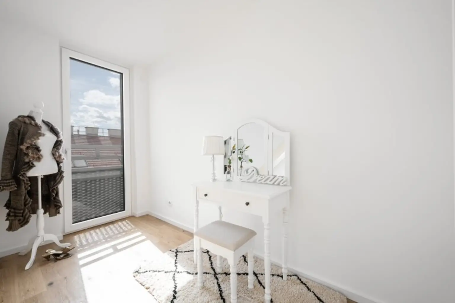 2 Zimmer Dachgeschoss mit traumhafter Dachterrasse