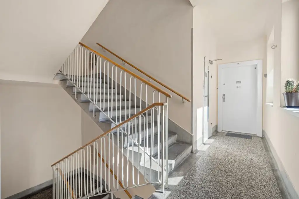 Verkauf mit Wohnrecht/ Investchance/ 3 Zimmer+Loggia in 1030 Wien