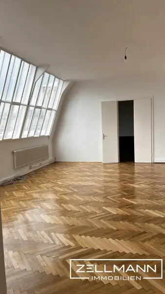 Exklusives Dachgeschossbüro nahe dem Wiener Schwarzenbergplatz – Stil trifft Lage. | ZELLMANN IMMOBILIEN