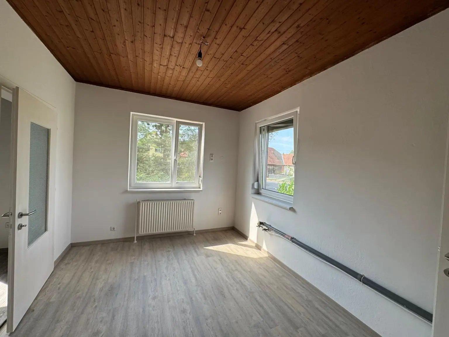 Gepflegter Bungalow auf dem Land mit großzügigem Grundstück