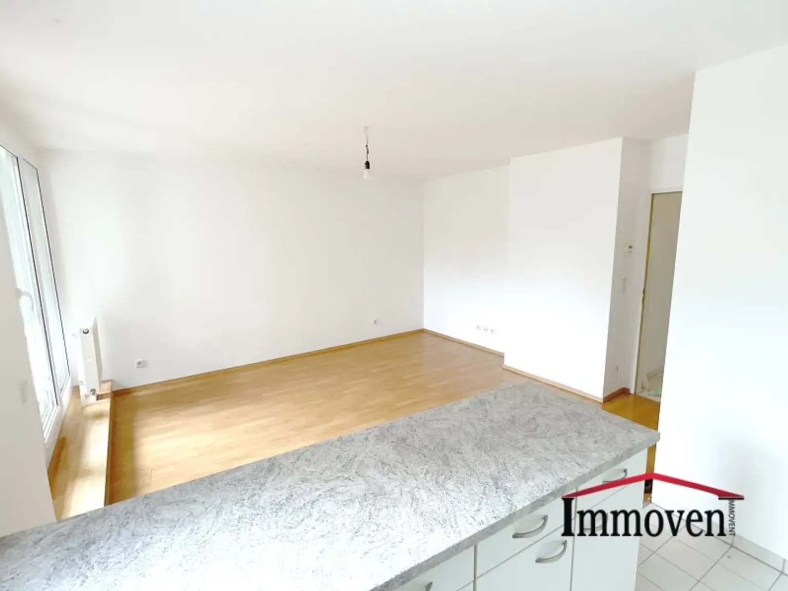 TEILWEISE HOFRUHELAGE - 2-Zimmerwohnung mit Balkon (Mietbeginn 01.02.2026)