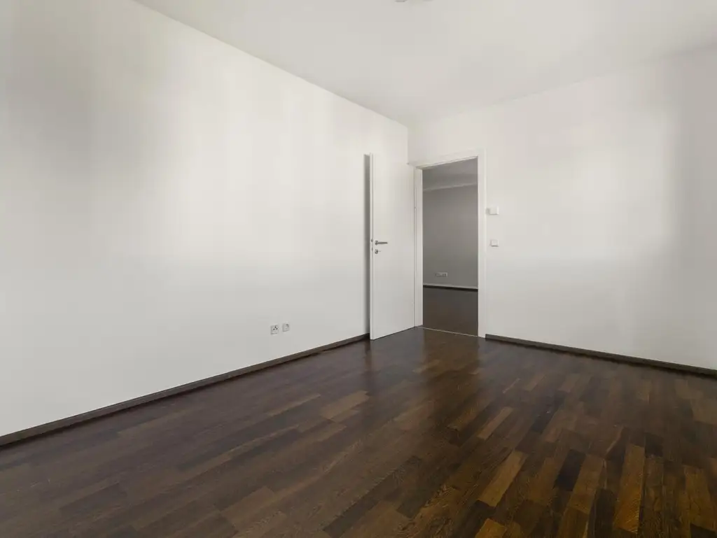 Für Anleger und Eigennutzer: Seenahe, moderne Wohnung mit Terrasse