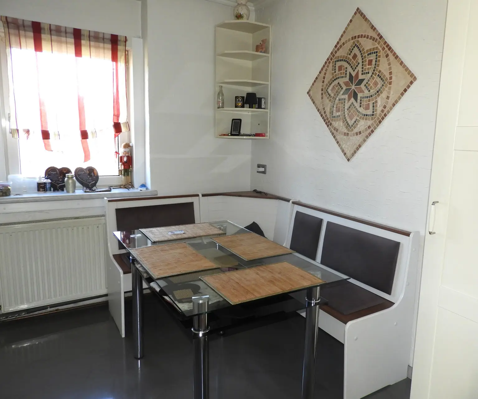 OG - TOP 3_Essecke_Küche01