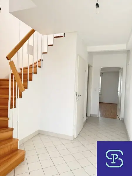Helle 61m² Dachmaisonette mit 10m² Terrasse - 1170 Wien