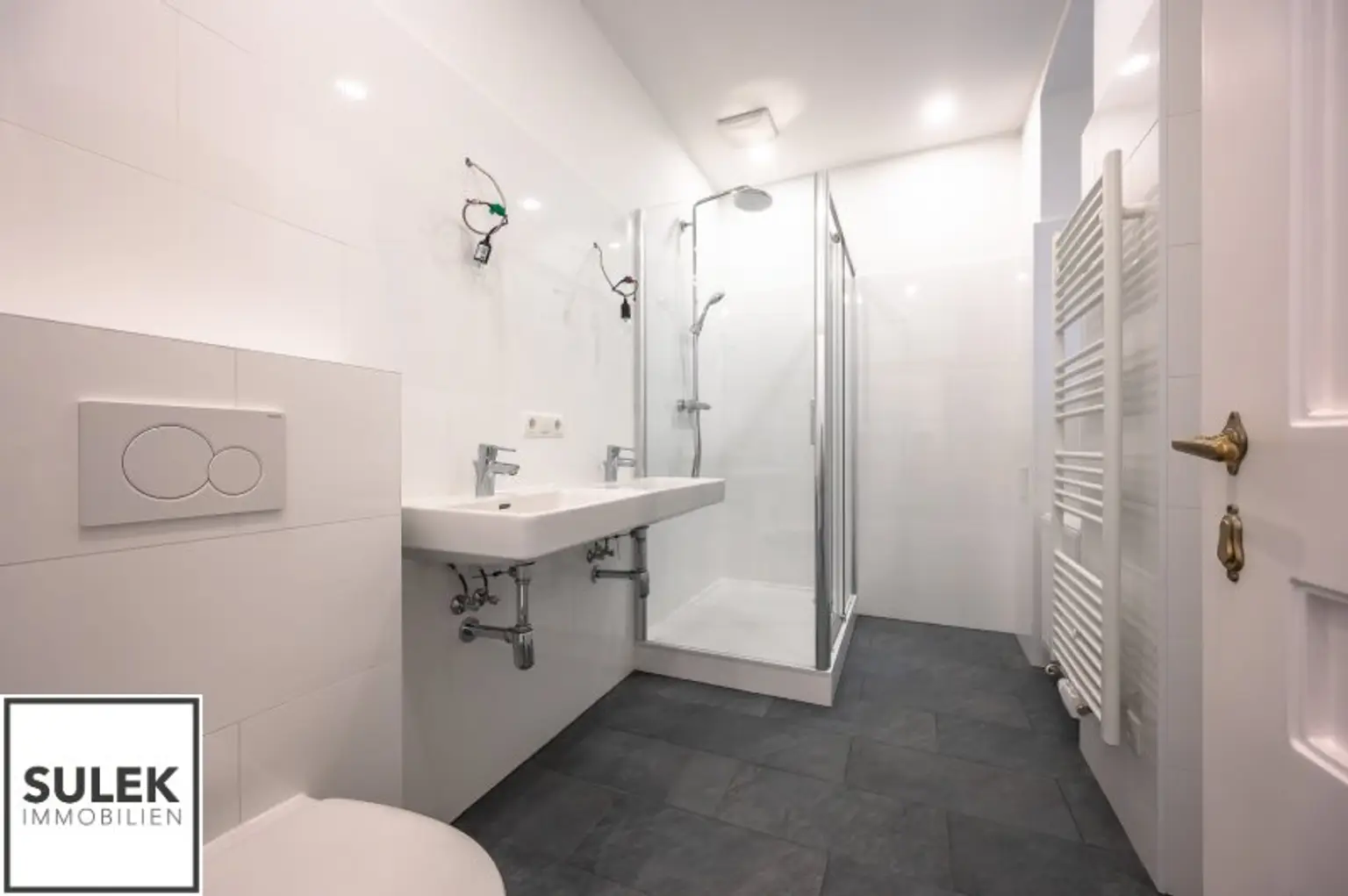 traumhafte 5-Zimmer-Altbauwohnung nahe Albertina