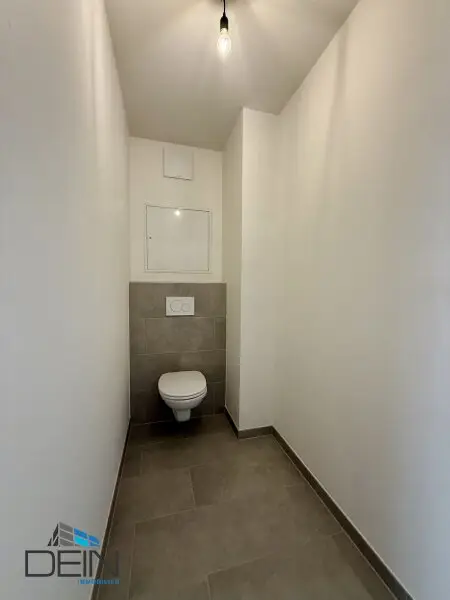 NEU! TRAUMHAFTE 2 ZIMMER NEUBAUWOHNUNG MIT EINEM BALKON IN EBERGASSING!