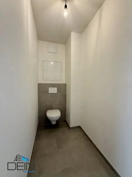 NEU! TRAUMHAFTE 2 ZIMMER NEUBAUWOHNUNG MIT EINEM BALKON IN EBERGASSING!