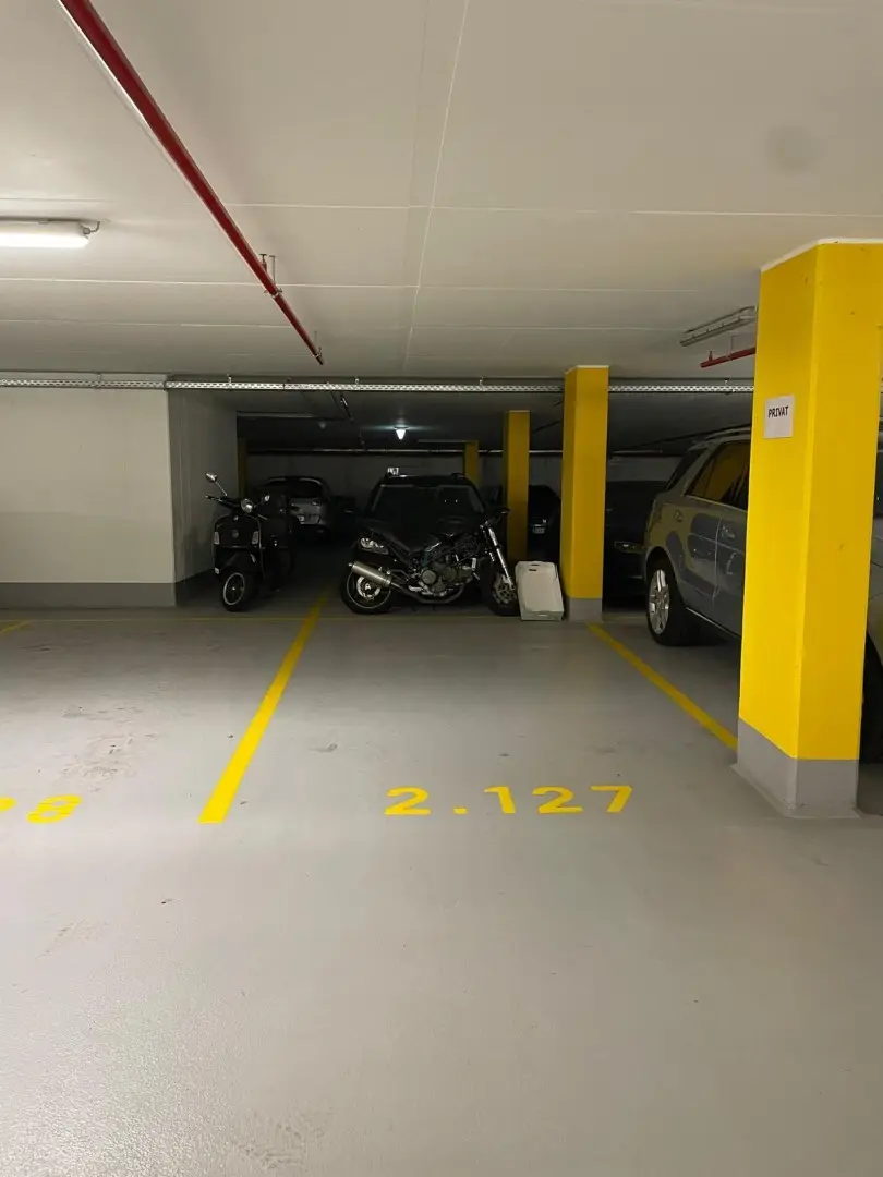 Tiefgaragenparkplatz UG