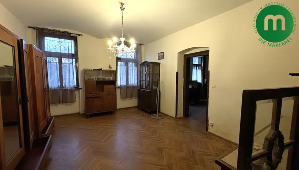 Altbauvilla aus der Jahrhundertwende auf einem ca. 1.770 m² Grundstück