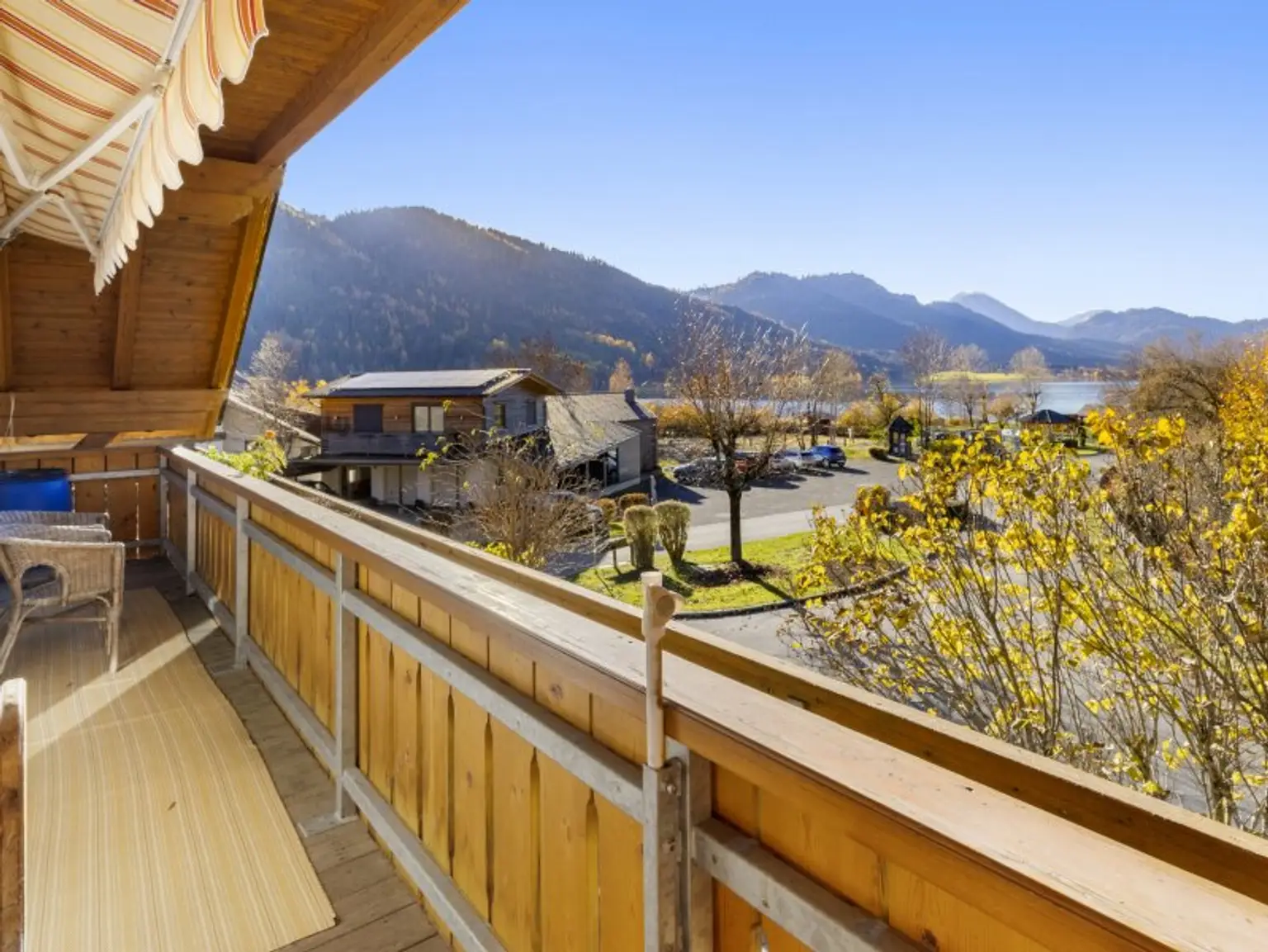 Schönes 247m² Mehrfamilienwohnhaus mit 4 Wohnungen am Weißensee mit Seeblick und Seenähe in TOPLAGE