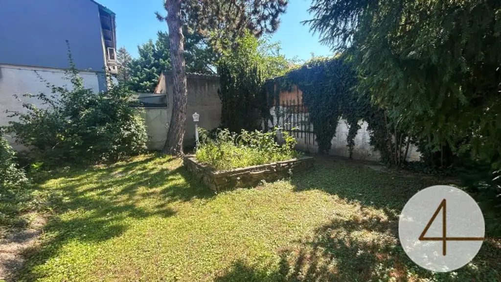 Großzügiger Bungalow mit Wintergarten und Garage im Herzen von Deutsch Wagram