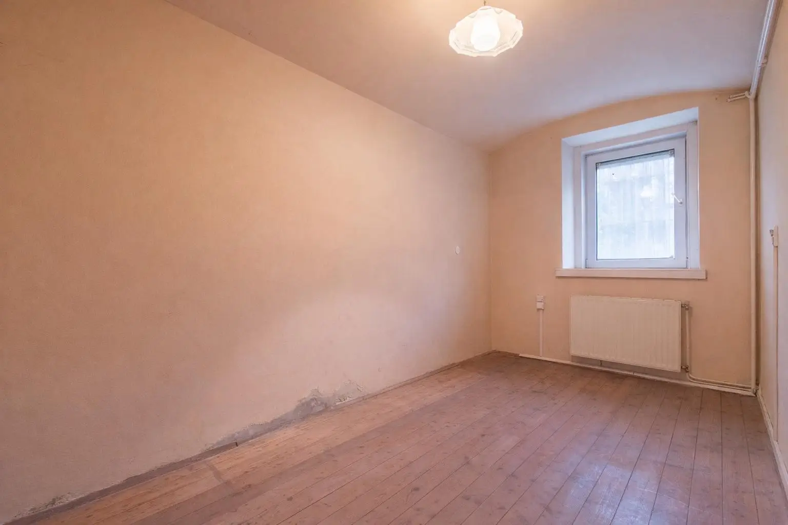 Bild 8, Souterrain, Zimmer Iststand