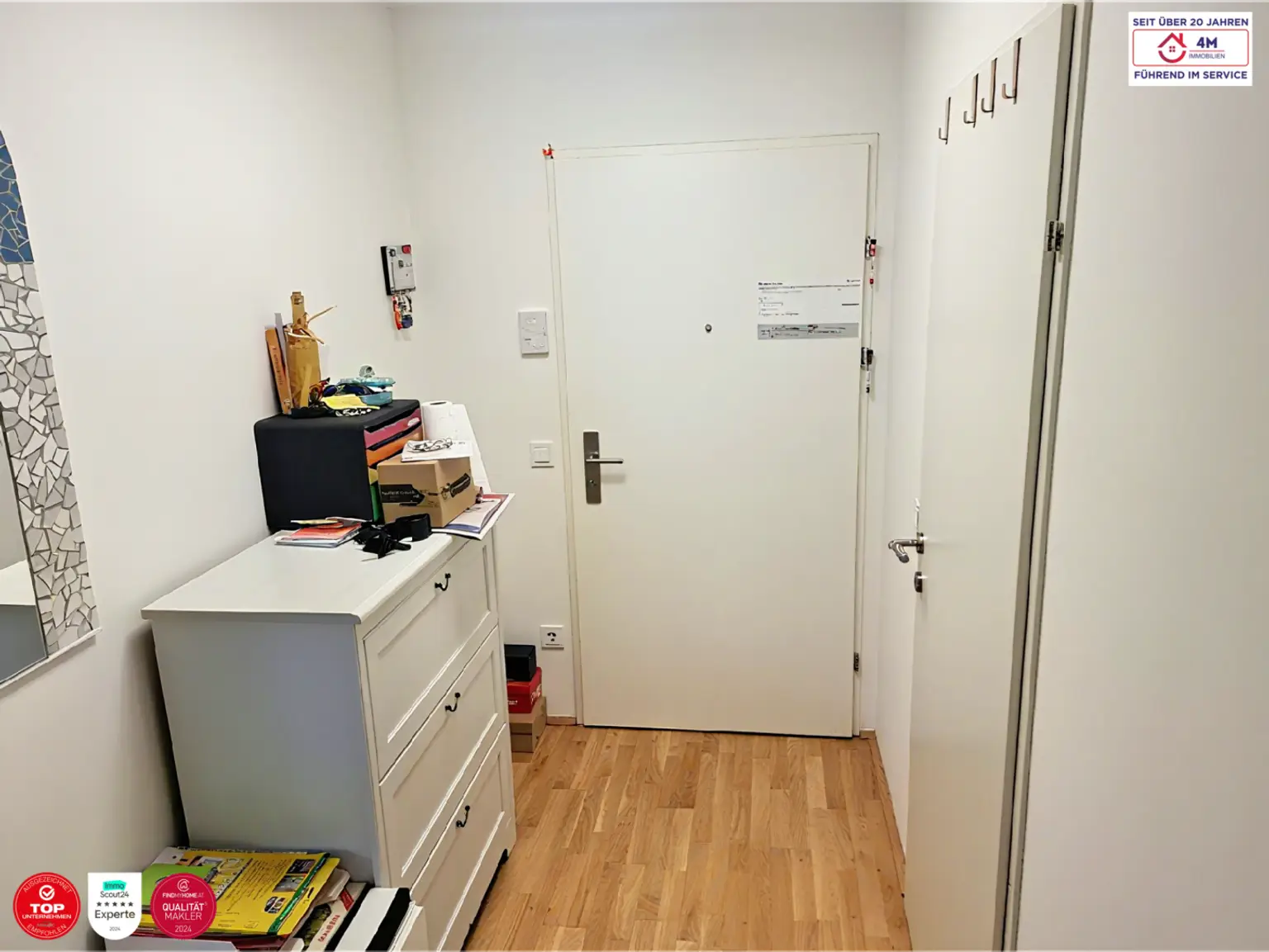 Modernes Wohnen mit Charakter – Designküche, Garage, Loggia & Licht in Vollendung