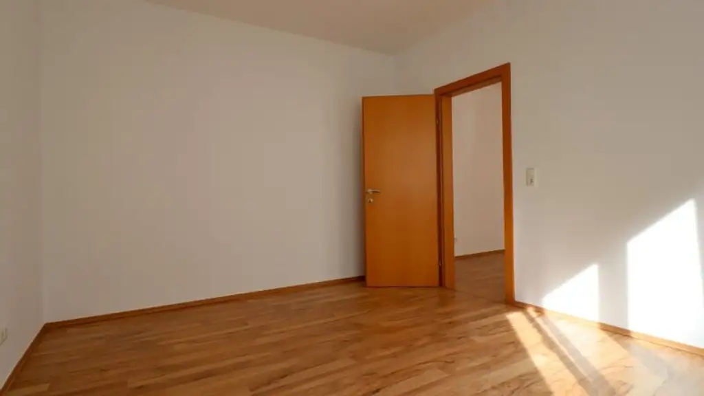 Sonnige 3-Zimmer-Wohnung mit Süd-Balkon im Nibelungenviertel