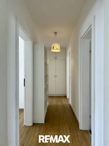 Vorraum 2_Zugang Zimmer