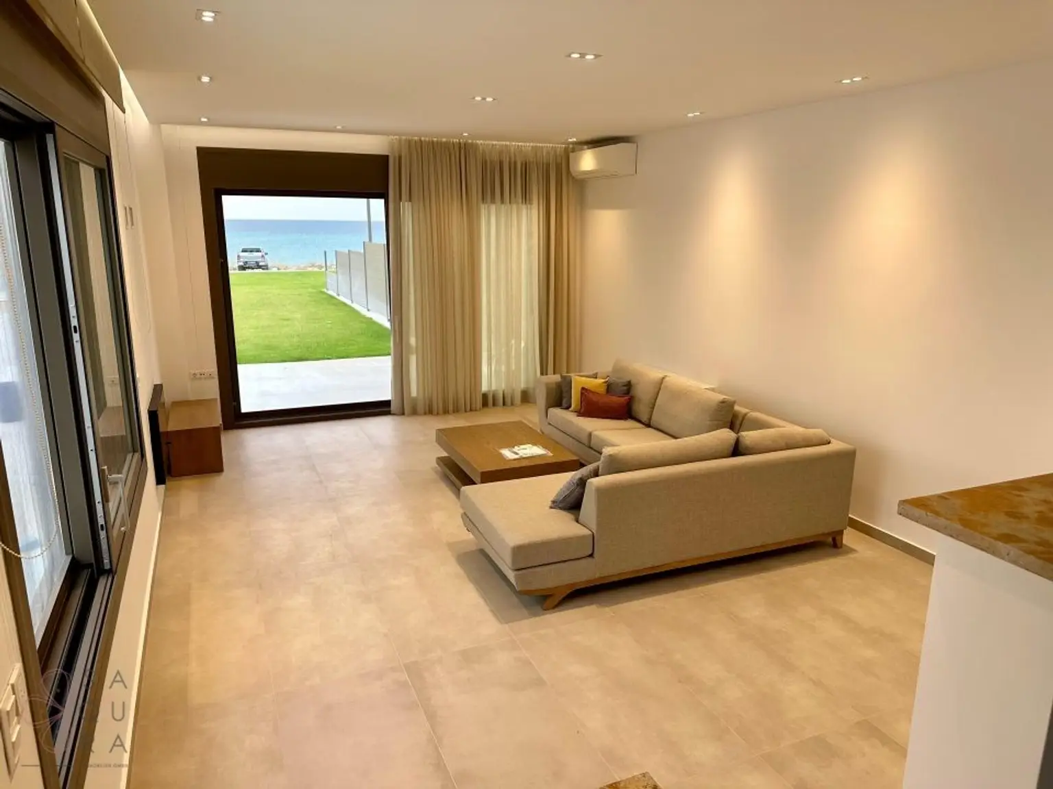 Erste Villa am Ufer – Ihr privates Paradies in Posidi
